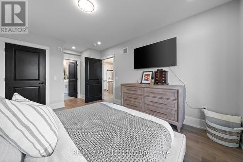 507 - 17 Cleave Avenue, Prince Edward County (Picton), ON - Indoor Photo Showing Bedroom