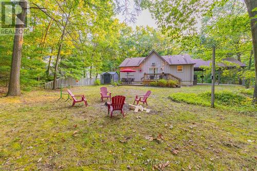 Huge yard with firepit - 10248 Pinetree Drive, Lambton Shores (Grand Bend), ON - Outdoor