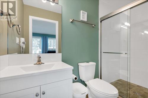 7141 Dunwaters Road Lot# 66, Kelowna, BC - Indoor Photo Showing Bathroom