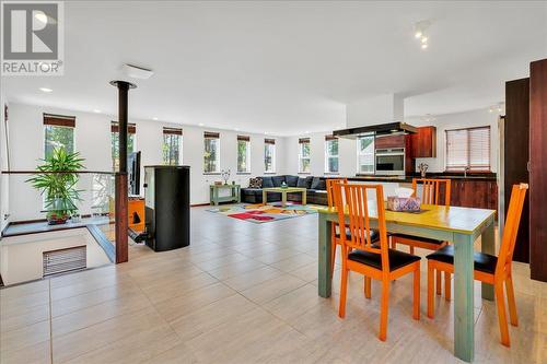 7141 Dunwaters Road Lot# 66, Kelowna, BC - Indoor Photo Showing Dining Room