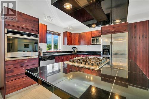 7141 Dunwaters Road Lot# 66, Kelowna, BC - Indoor Photo Showing Kitchen