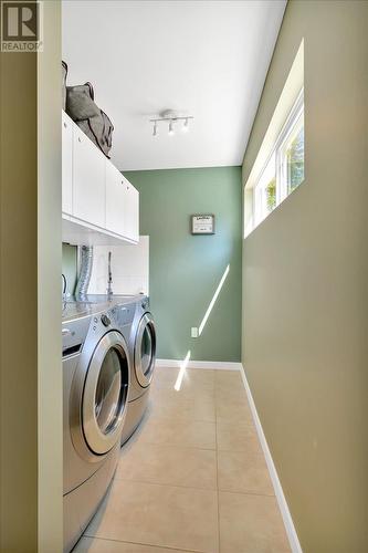 7141 Dunwaters Road Lot# 66, Kelowna, BC - Indoor Photo Showing Laundry Room