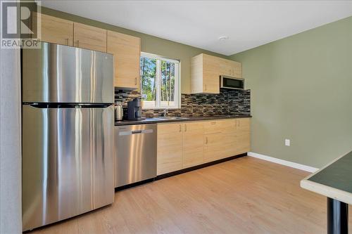 7141 Dunwaters Road Lot# 66, Kelowna, BC - Indoor Photo Showing Kitchen