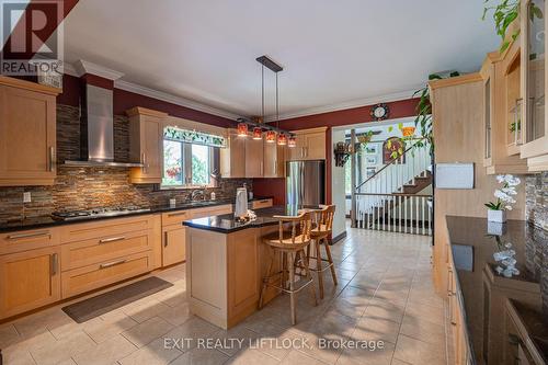 1760 Stewart Line, Cavan Monaghan, ON - Indoor Photo Showing Kitchen