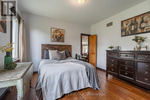 1760 Stewart Line, Cavan Monaghan, ON - Indoor Photo Showing Bedroom