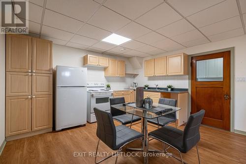 1760 Stewart Line, Cavan Monaghan, ON - Indoor Photo Showing Kitchen