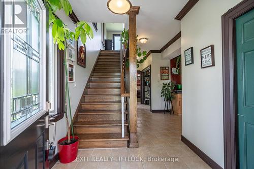 1760 Stewart Line, Cavan Monaghan, ON - Indoor Photo Showing Other Room