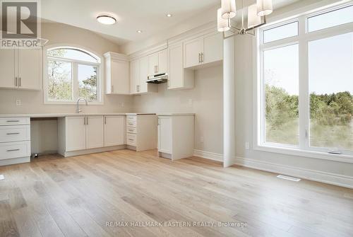 22 Coldbrook Drive, Cavan Monaghan (Millbrook), ON - Indoor Photo Showing Kitchen