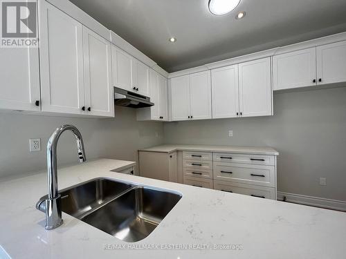 22 Coldbrook Drive, Cavan Monaghan (Millbrook), ON - Indoor Photo Showing Kitchen With Double Sink