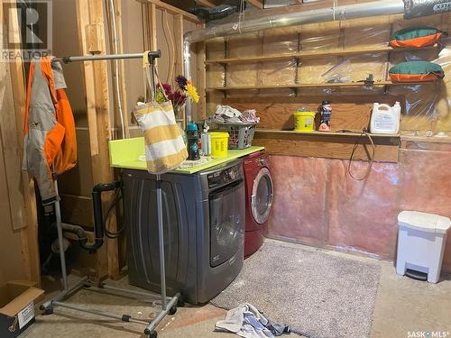 114 13Th Street, Humboldt, SK - Indoor Photo Showing Laundry Room