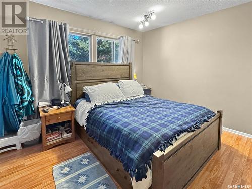 572 100Th Street, North Battleford, SK - Indoor Photo Showing Bedroom