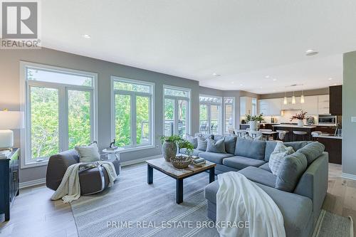 35-515 Skyline Avenue, London, ON - Indoor Photo Showing Living Room