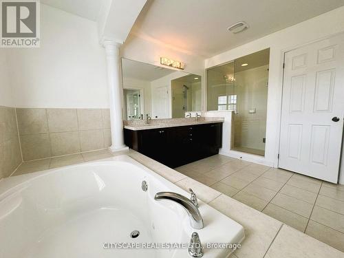 7646 Goldenrod Trail, Niagara Falls, ON - Indoor Photo Showing Bathroom