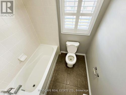 7646 Goldenrod Trail, Niagara Falls, ON - Indoor Photo Showing Bathroom