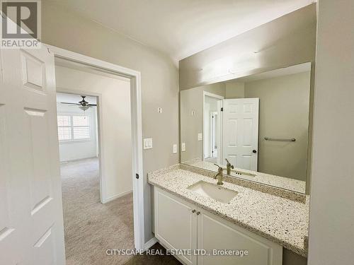 7646 Goldenrod Trail, Niagara Falls, ON - Indoor Photo Showing Bathroom