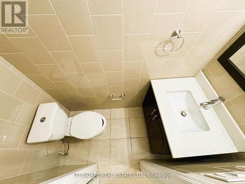 7646 Goldenrod Trail, Niagara Falls, ON - Indoor Photo Showing Bathroom