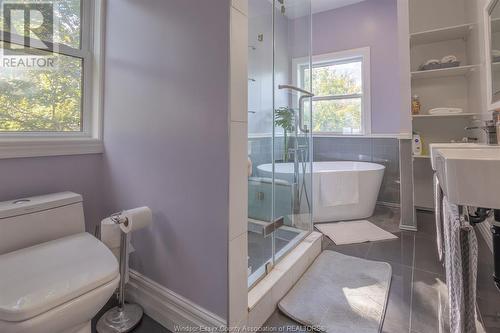 4495 Howard Avenue, Windsor, ON - Indoor Photo Showing Bathroom