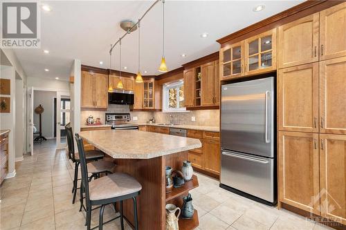 1486 Goth Avenue, Ottawa, ON - Indoor Photo Showing Kitchen