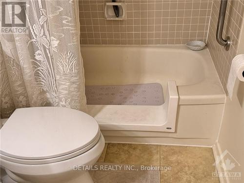 907 - 3100 Carling Avenue, Ottawa, ON - Indoor Photo Showing Bathroom