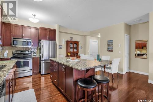 304 158 Pawlychenko Lane, Saskatoon, SK - Indoor Photo Showing Kitchen With Upgraded Kitchen