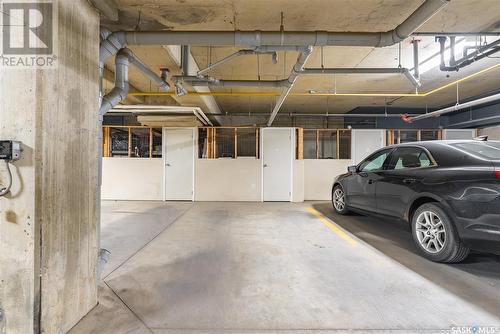 304 158 Pawlychenko Lane, Saskatoon, SK - Indoor Photo Showing Garage