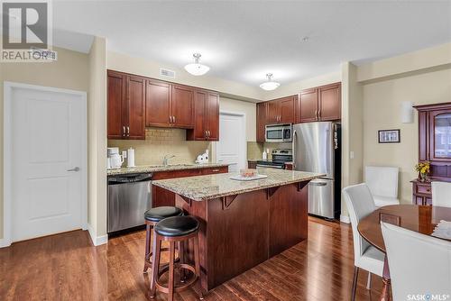 304 158 Pawlychenko Lane, Saskatoon, SK - Indoor Photo Showing Kitchen