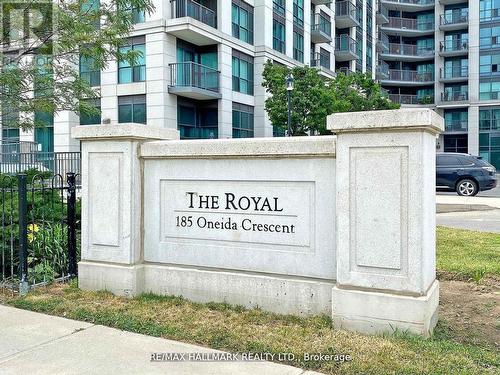 503 - 185 Oneida Crescent E, Richmond Hill, ON - Outdoor With Facade