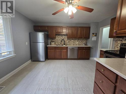 5 Golfdale Road, Barrie, ON - Indoor Photo Showing Kitchen