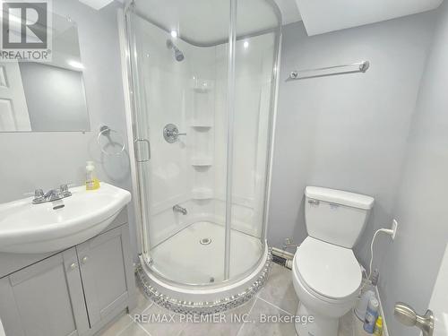 5 Golfdale Road, Barrie, ON - Indoor Photo Showing Bathroom