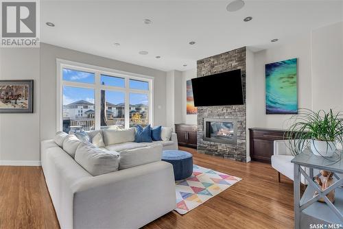 514 Wilkins Court, Saskatoon, SK - Indoor Photo Showing Living Room With Fireplace