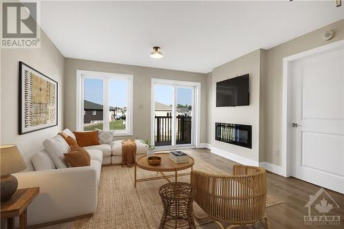 86 Whitcomb Crescent, Smiths Falls, ON - Indoor Photo Showing Living Room With Fireplace