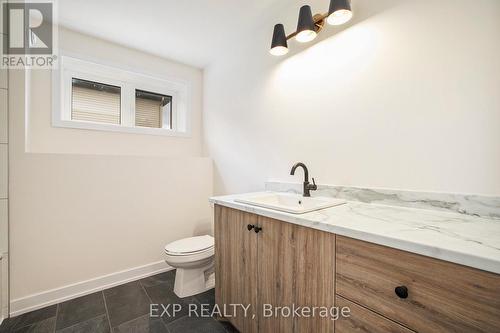 86 Whitcomb Crescent, Lanark, ON - Indoor Photo Showing Bathroom