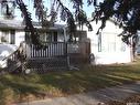 200 1St Street E, Leader, SK  - Outdoor With Deck Patio Veranda 