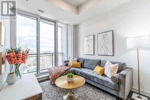 511 - 90 Glen Everest Road, Toronto, ON - Indoor Photo Showing Living Room