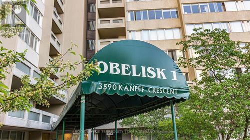 2002 - 3590 Kaneff Crescent, Mississauga, ON - Outdoor