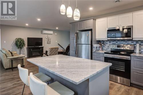 3061 Emerald Crescent, Chelmsford, ON - Indoor Photo Showing Kitchen