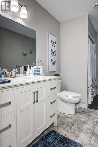 3061 Emerald Crescent, Chelmsford, ON - Indoor Photo Showing Bathroom