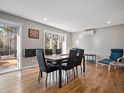 Dining room - 975 Rue Manolakos, Val-David, QC - Indoor Photo Showing Dining Room