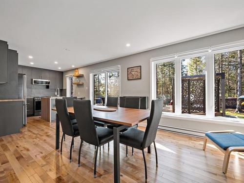 Dining room - 975 Rue Manolakos, Val-David, QC - Indoor Photo Showing Dining Room