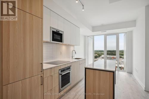 1217 - 220 Missinnihe Way, Mississauga, ON - Indoor Photo Showing Kitchen