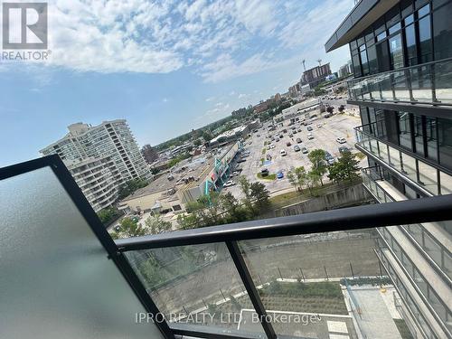 726 - 86 Dundas Street E, Mississauga, ON - Outdoor With Balcony