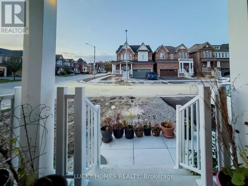 1214 Drinkle Crescent, Oshawa, ON - Outdoor With Facade