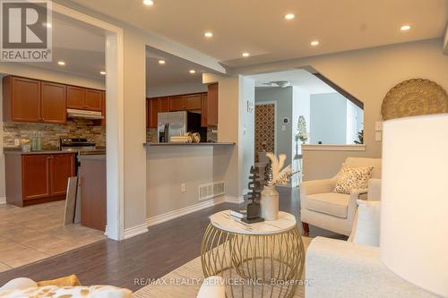 25 Swansea Street, Whitby, ON - Indoor Photo Showing Living Room