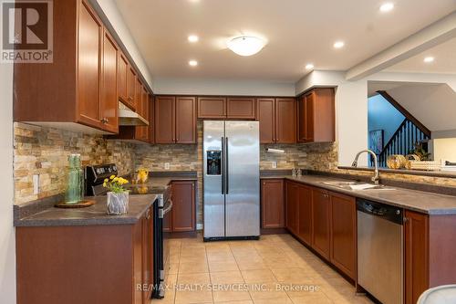 25 Swansea Street, Whitby, ON - Indoor Photo Showing Kitchen With Stainless Steel Kitchen