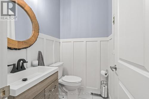 29 Donnan Drive, New Tecumseth, ON - Indoor Photo Showing Bathroom