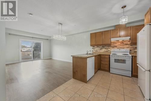 313 - 91 Raglan Street, Collingwood, ON - Indoor Photo Showing Kitchen