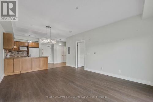 313 - 91 Raglan Street, Collingwood, ON - Indoor Photo Showing Kitchen