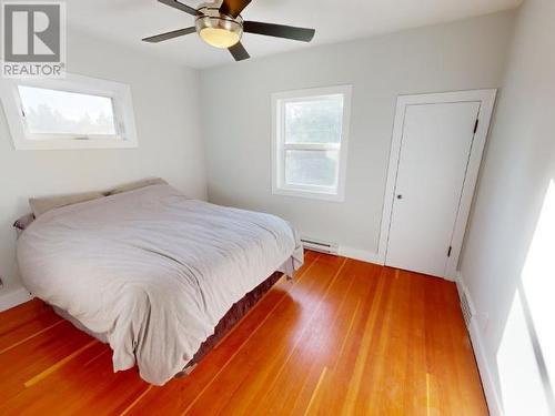 6840 Church Street, Powell River, BC - Indoor Photo Showing Bedroom