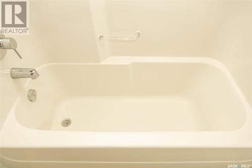 115 211 Ledingham Street, Saskatoon, SK - Indoor Photo Showing Bathroom