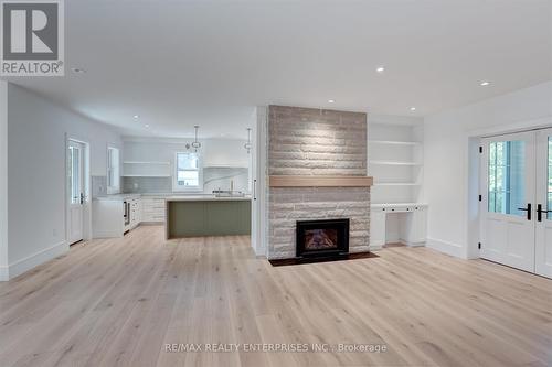 1160 Clarkson Road N, Mississauga, ON - Indoor Photo Showing Living Room With Fireplace